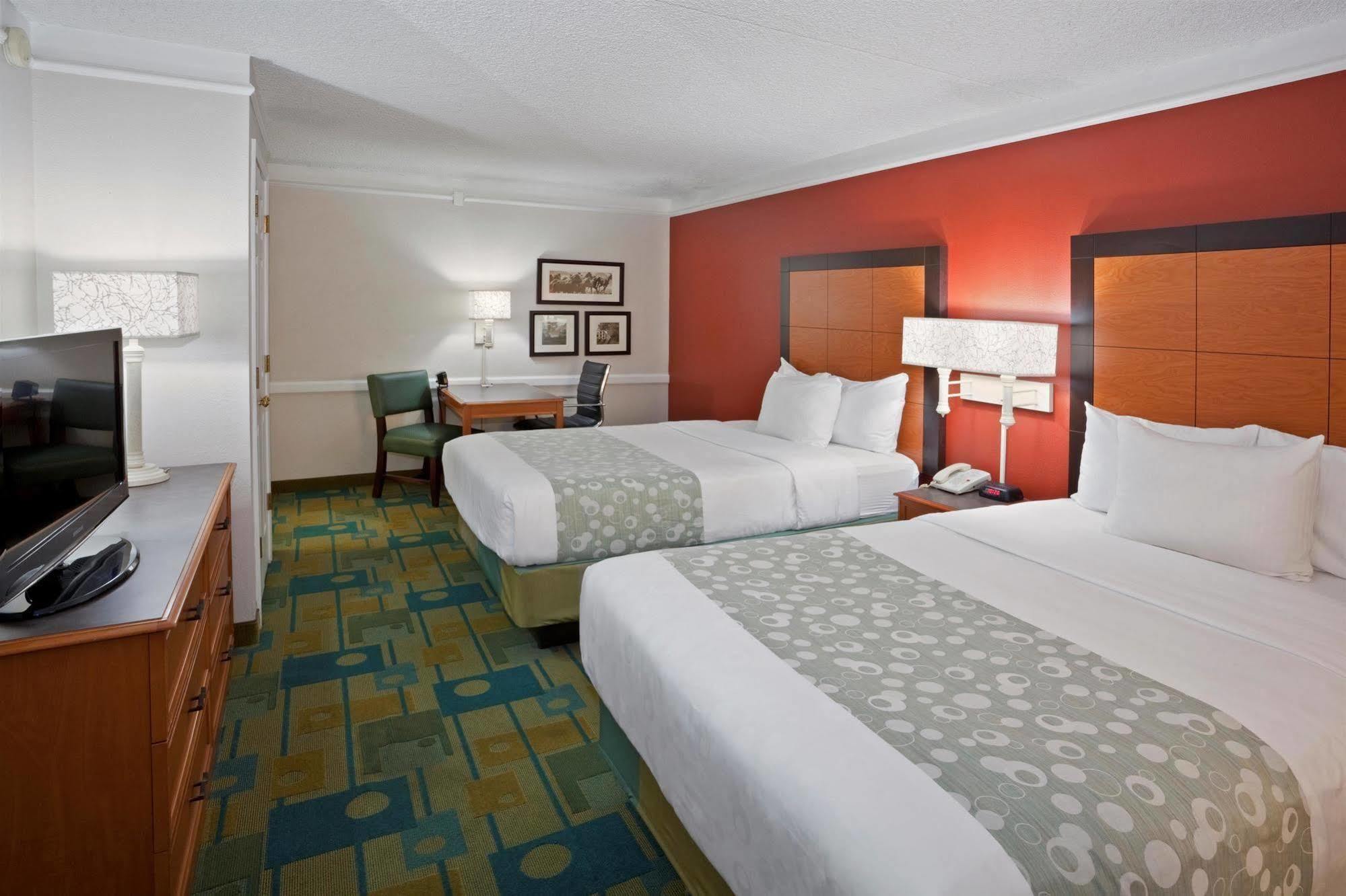 La Quinta Inn By Wyndham Phoenix Sky Harbor Airport Темпе Экстерьер фото